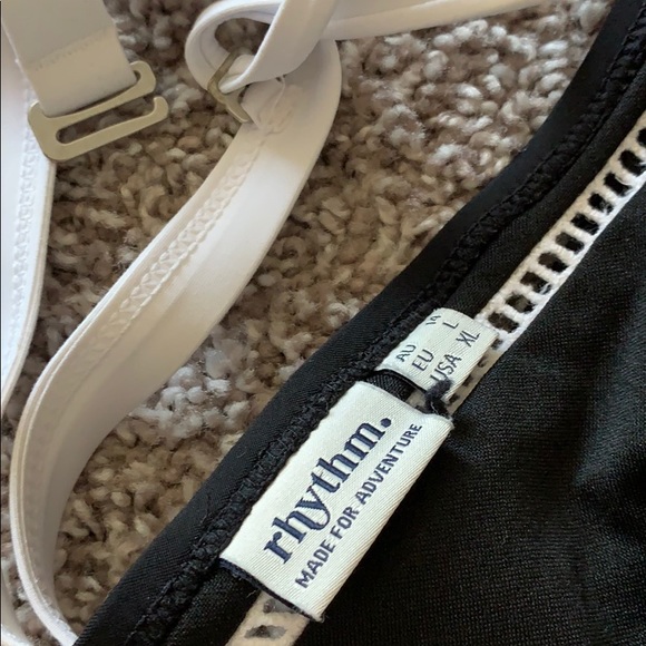 Rhythm bikini top - Picture 3 of 3